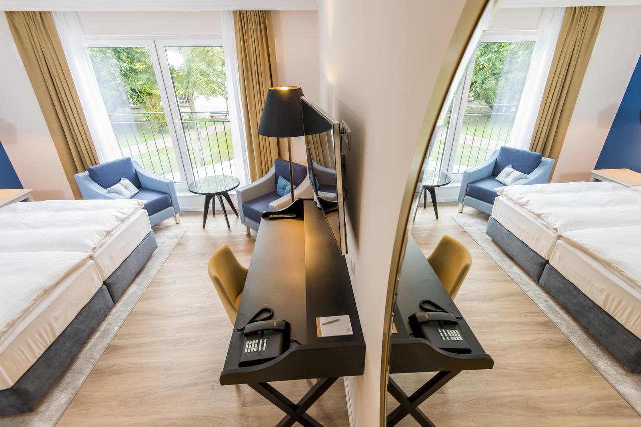 Boutique-Hotel Zur Alten Post Busum Exterior photo